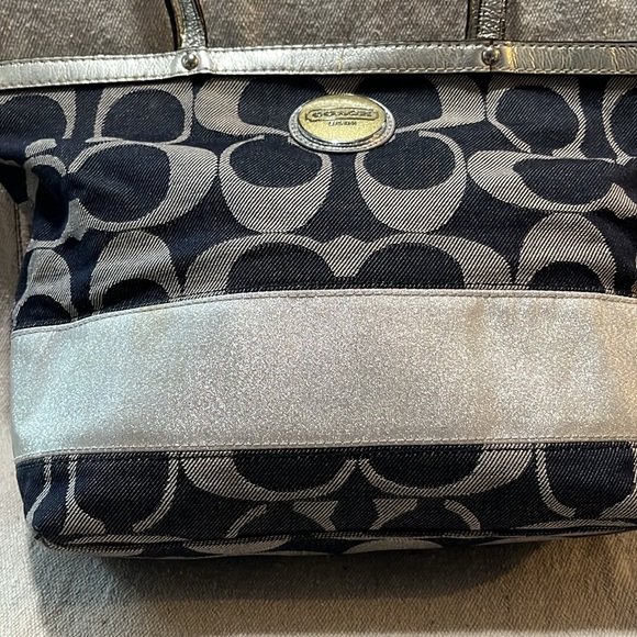 COACH Denim on Silver Shoulder Bag! - Picture 3 of 16